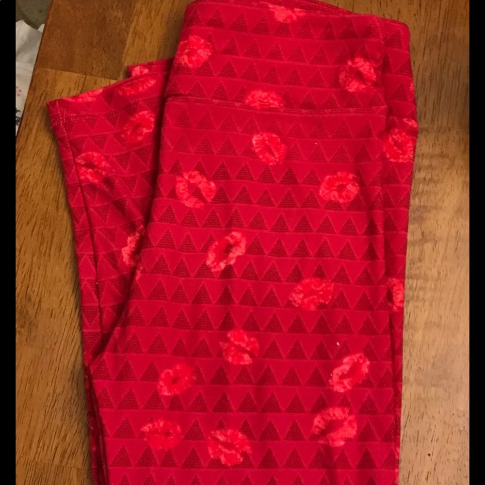 Lularoe Valentine Leggings